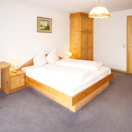 & Astoria Hotel 2*